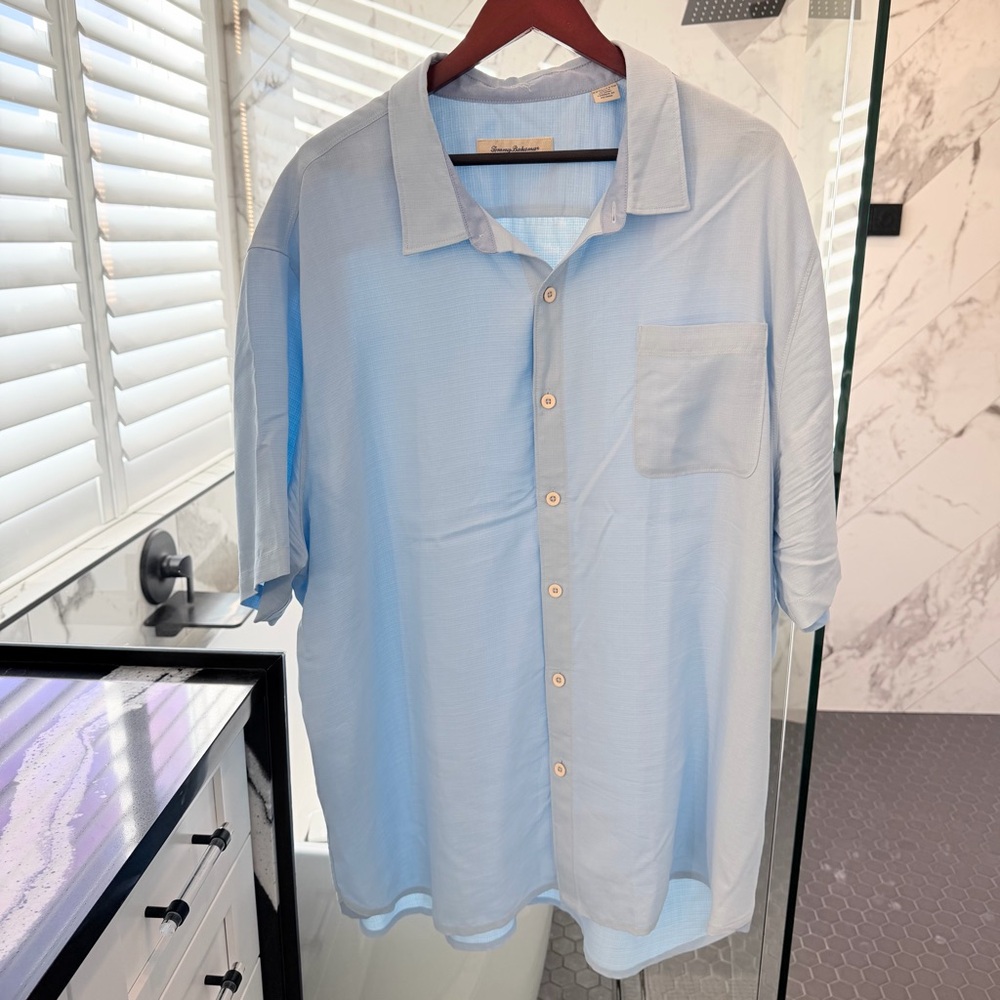 Tommy Bahama Light Blue Casual Button Down Shirt